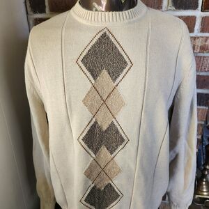 Men's Beige Argyle Diamond Print Preppy Sweater Long Sleeve Men's Size Medium